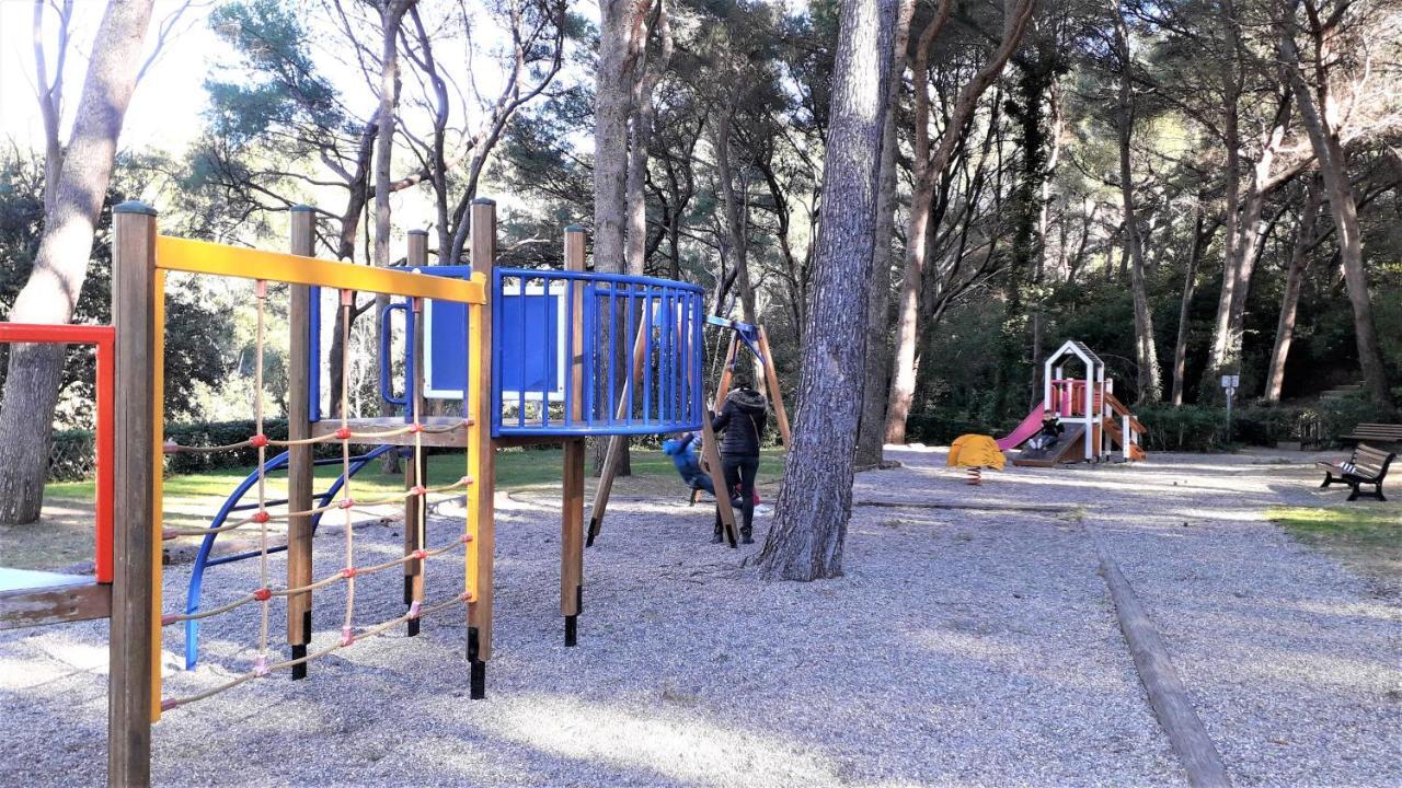 Domaine de La Coudouliere, Vue Mer, Plage, Piscine et Parc Six-Fours-les-Plages Exterior foto